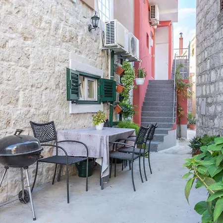 Apartament By The Sea Kastel Stafilic, - 15110 Kaštela